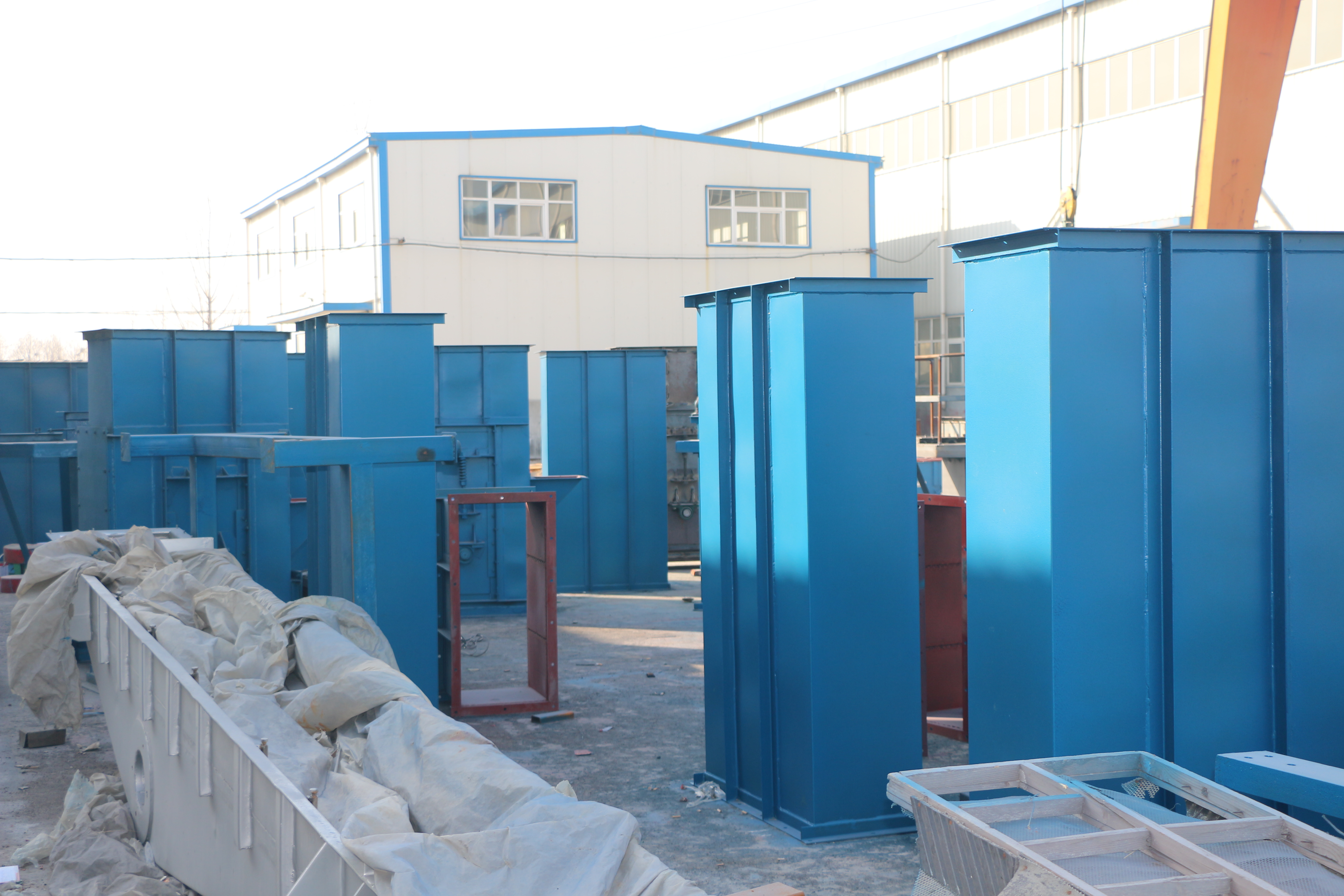 鬥式提升機料鬥與機殼發生刮碰的原因和解決辦法(鬥式提升機料鬥形式有哪些)