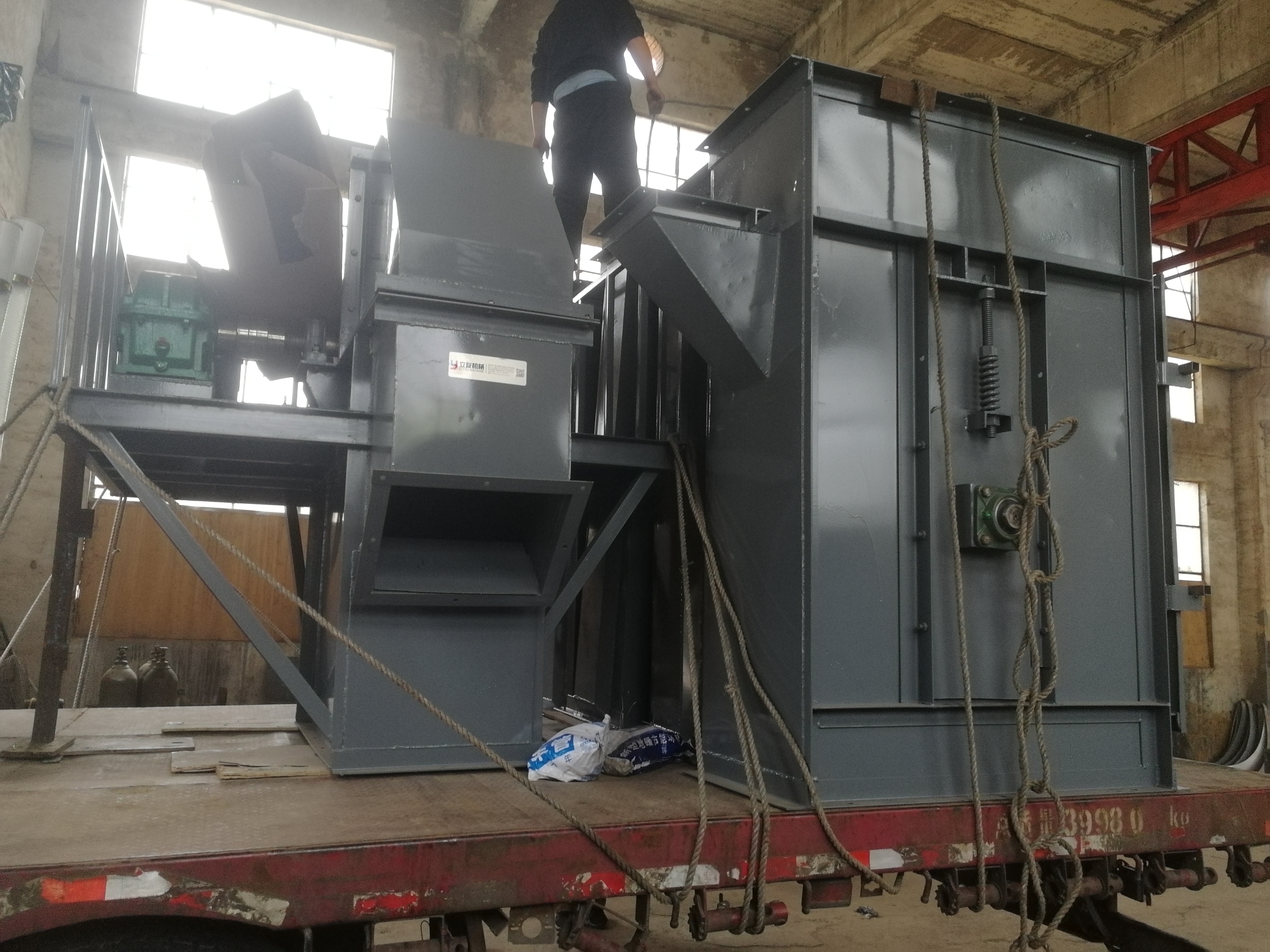 鬥式提升機作業過程及其操作技巧分析(鬥式提升機作業要求) 鬥式提升機作業過程及其操作技巧分析(鬥式提升機作業要求)