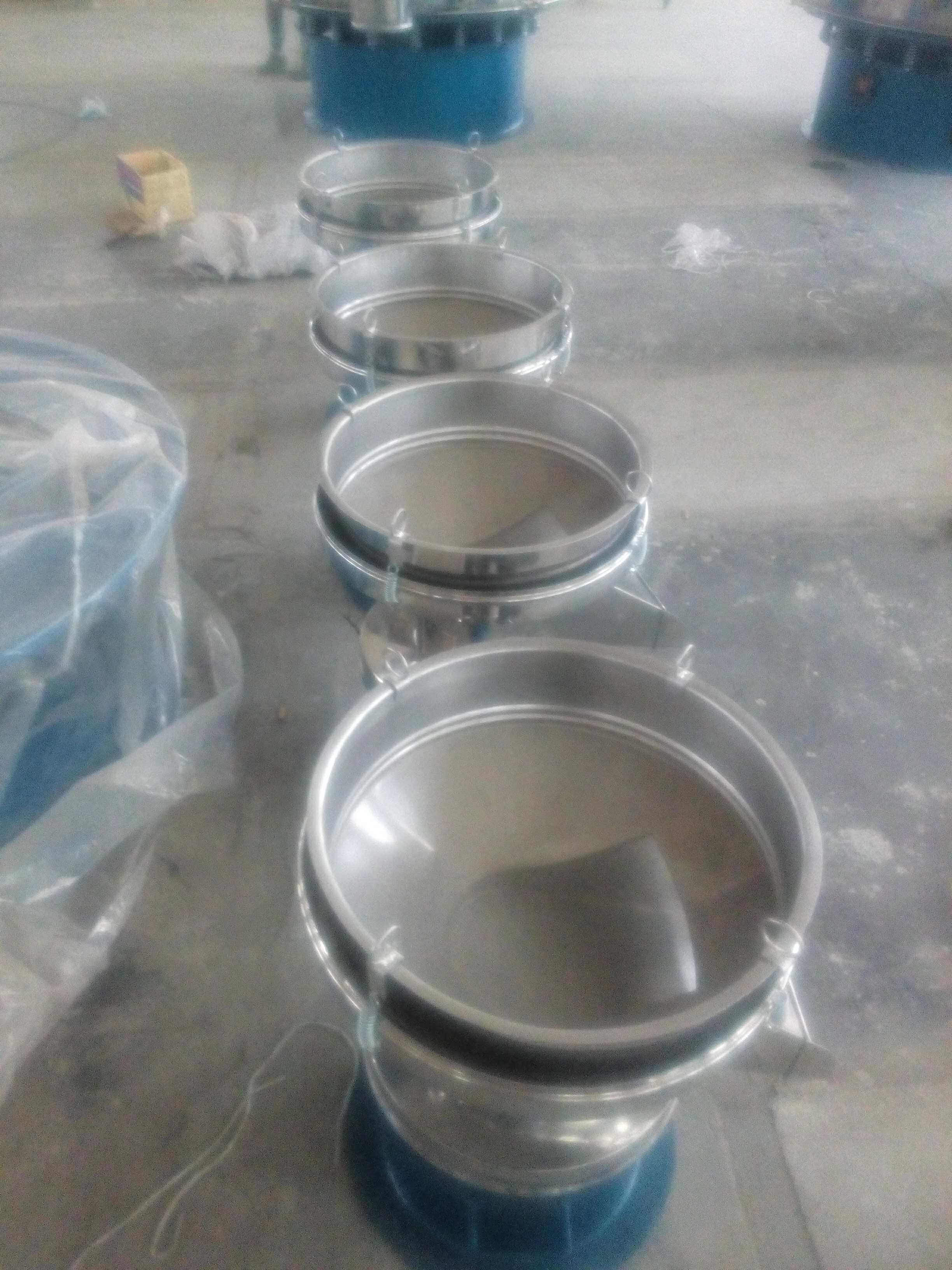 不鏽鋼振動篩在鉬粉加工工藝中的作用(振動篩不鏽鋼篩網) 不鏽鋼振動篩在鉬粉加工工藝中的作用(振動篩不鏽鋼篩網)