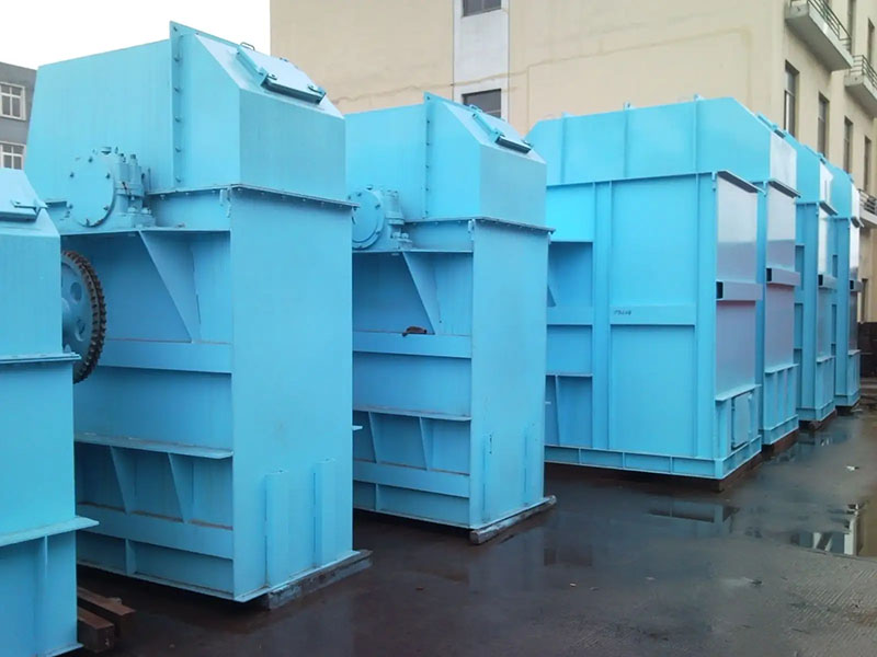 轉鬥式鬥式輸送機有哪些特點？